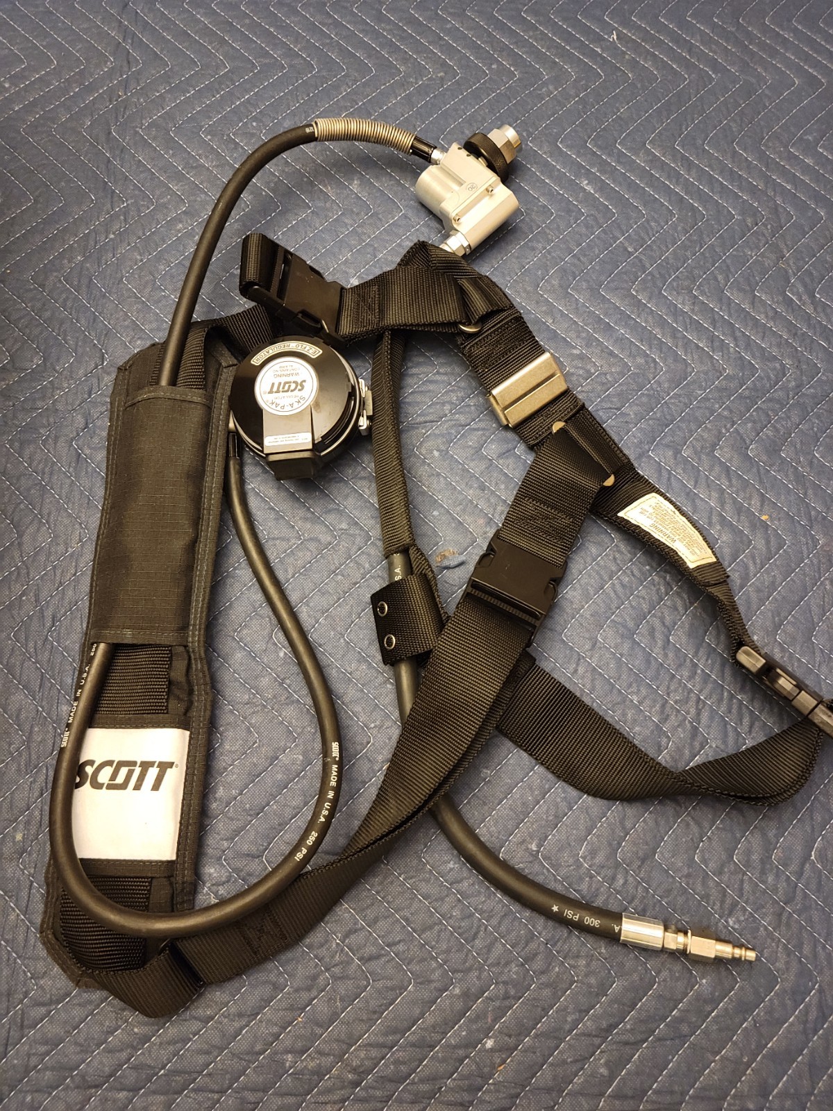 NOS Scott 804987-05 Ska-Pak Plus, 10 Min Entry/Egress, Harness, AV2000 SCBA SABA