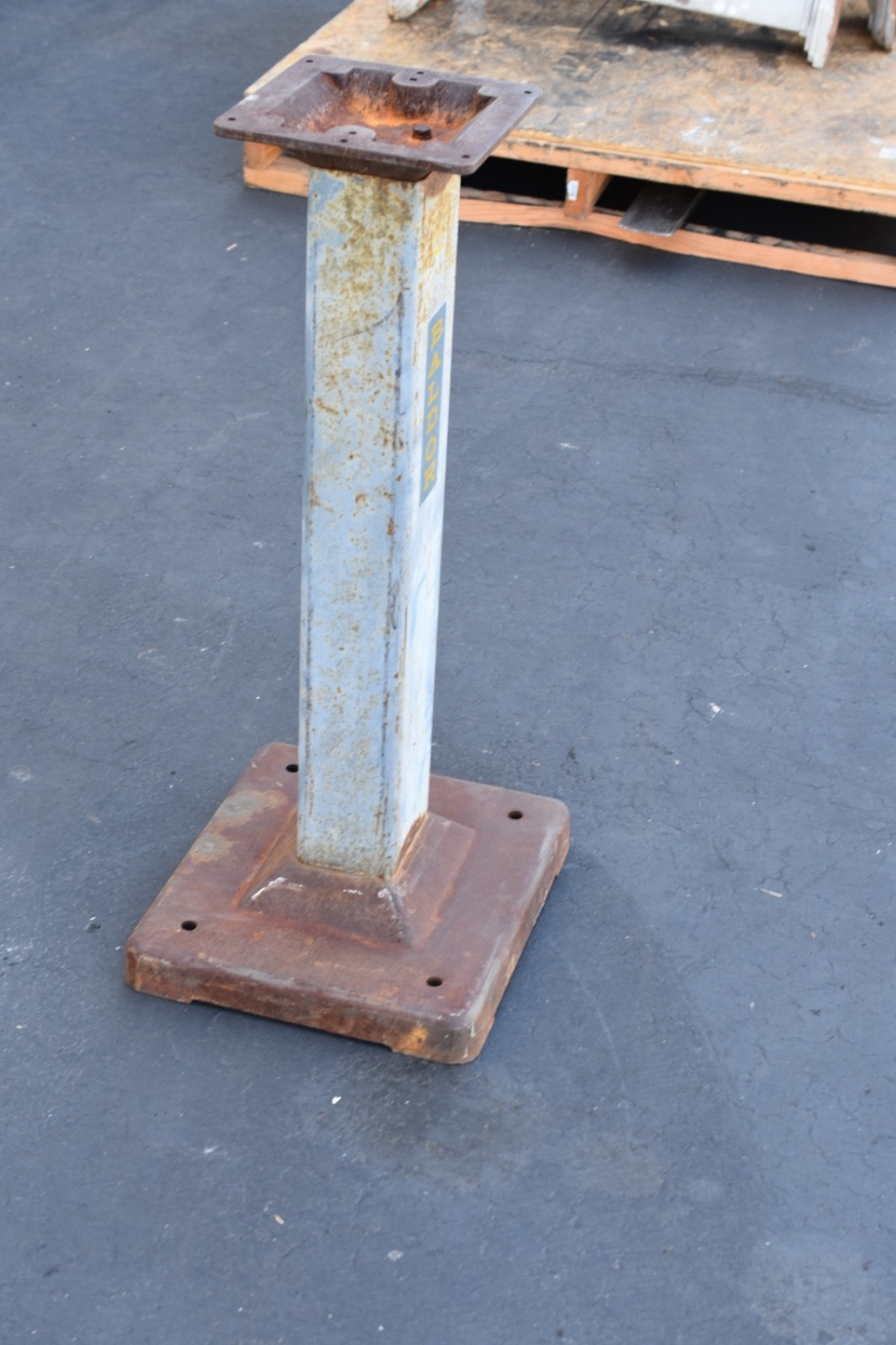 Baldor cast iron pedestal stand