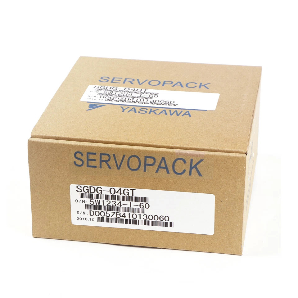 1PC New In Box Yaskawa SGDG-04GT Servo Driver