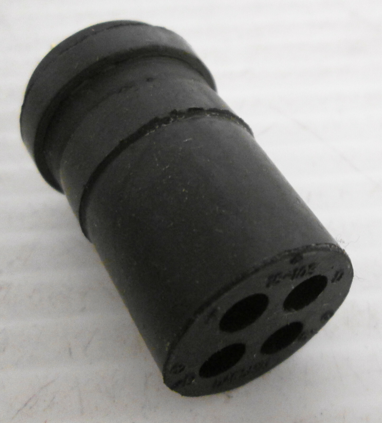Daeshin 18-10S Circular Connector Socket (Lot of 5)
