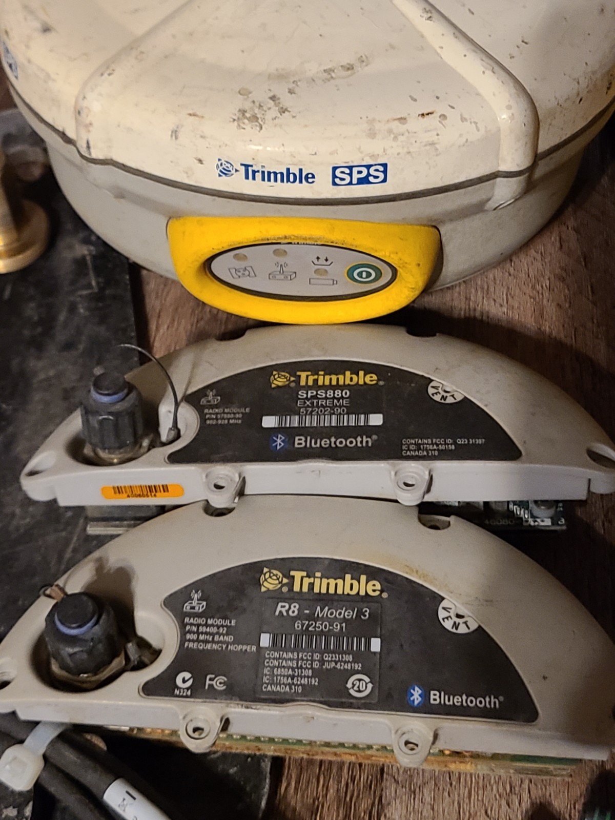 Huge Lot Trimble SPS852 Base Receiver, SPS780 Rover, Data Collector, Cables MORE