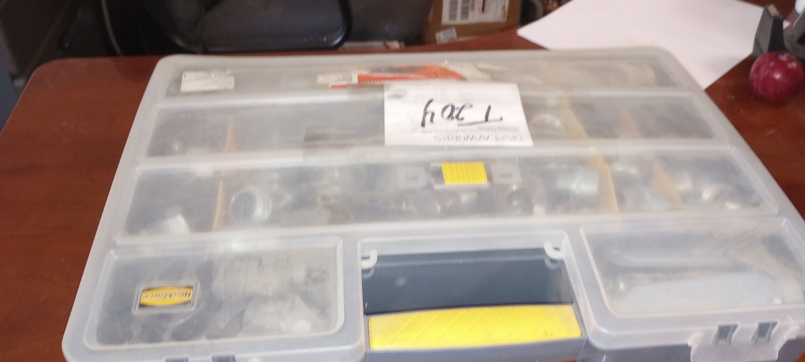 WORKFORCE 25 COMPARTMENT STORAGE CBOX WITH MISC PLUMBINH FITTINGS & ADAPTERS