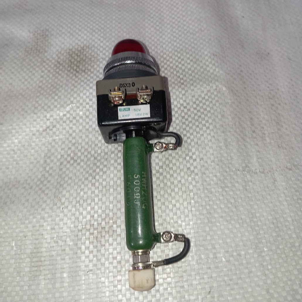 Idec Izumi Lamp 50V 18V 2W Red Color 86920 500ohm 40W RWH20G Marine Spare