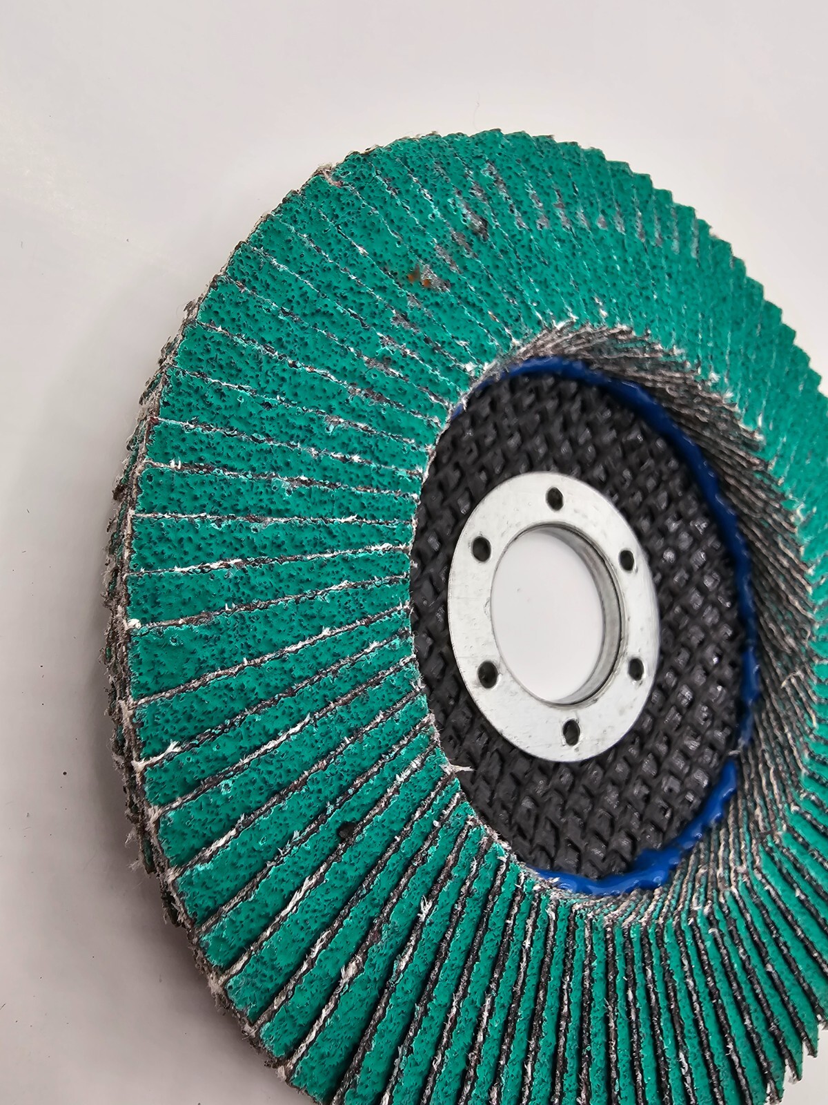 (QTY 4) 3M Flap Disc 30957 Green 577F 13300 Max RPM FN00510