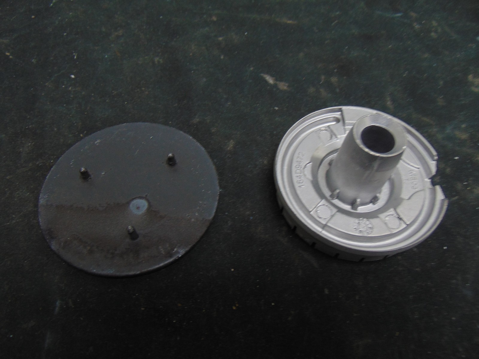 GE JGBS86SPSS Gas Range Medium Burner Head WB16X24724