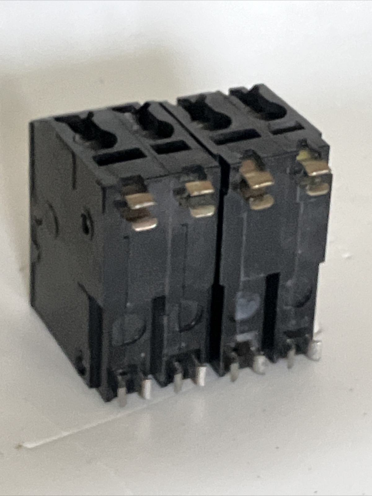 Square D QO240 40A 2P Circuit Breaker Black Face Trip Window Used