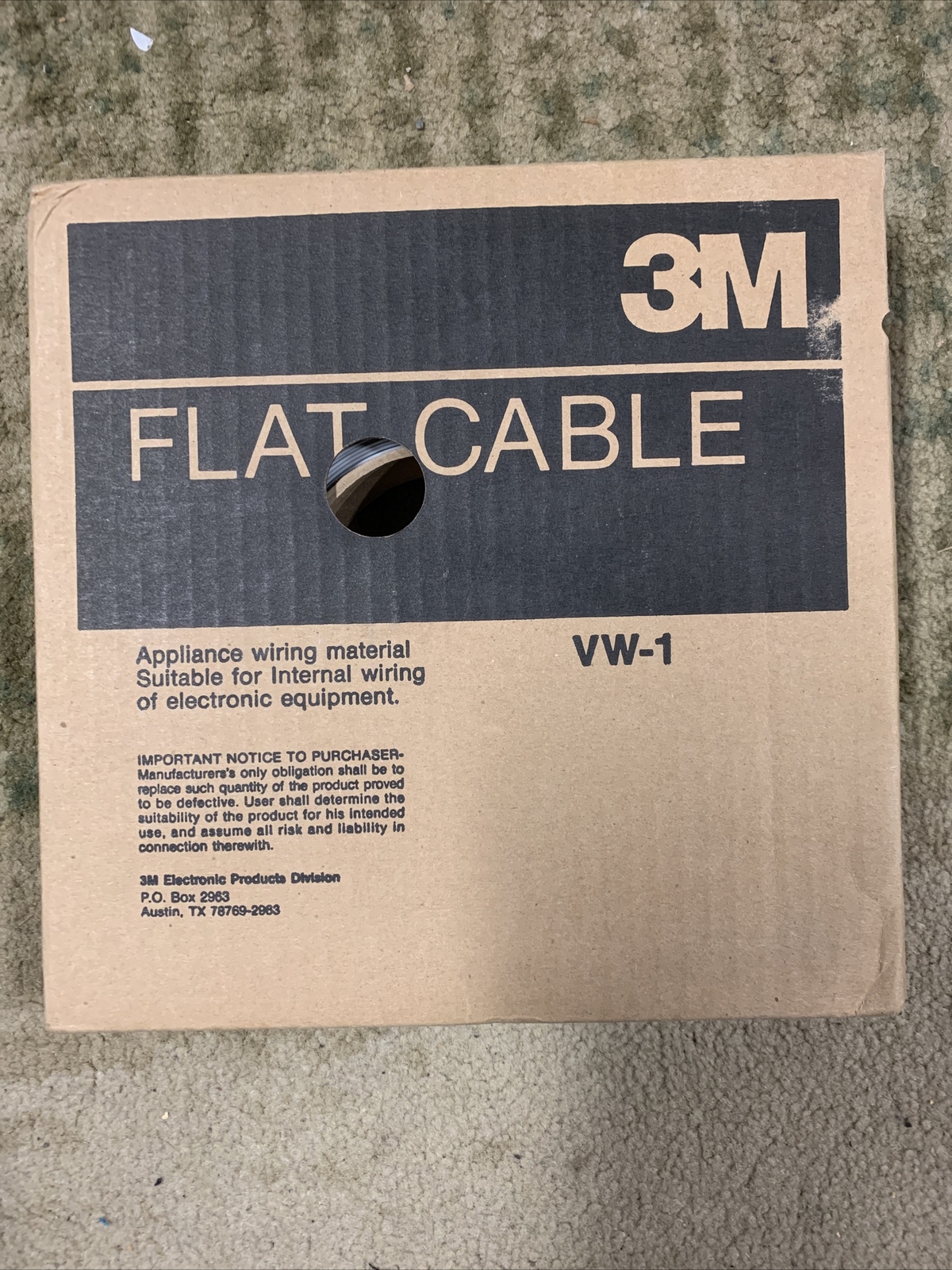 3M VW-1 Flat Cable Ribbon Red/grey 9 Min Mil Avg 100 Ft 30.5 M 80-6100-8842-1