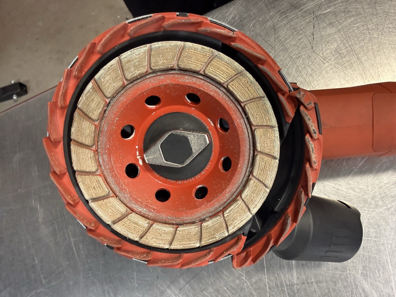 HILTI DGH 130 Electric Diamond Concrete Grinder WITH GRINDING WHEEL EXCELLENT