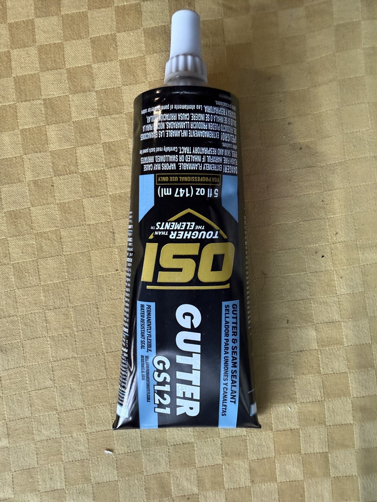 24 Tubes OSI GS121 White Synthetic Rubber Gutter and Seam Sealant 5 oz. Case