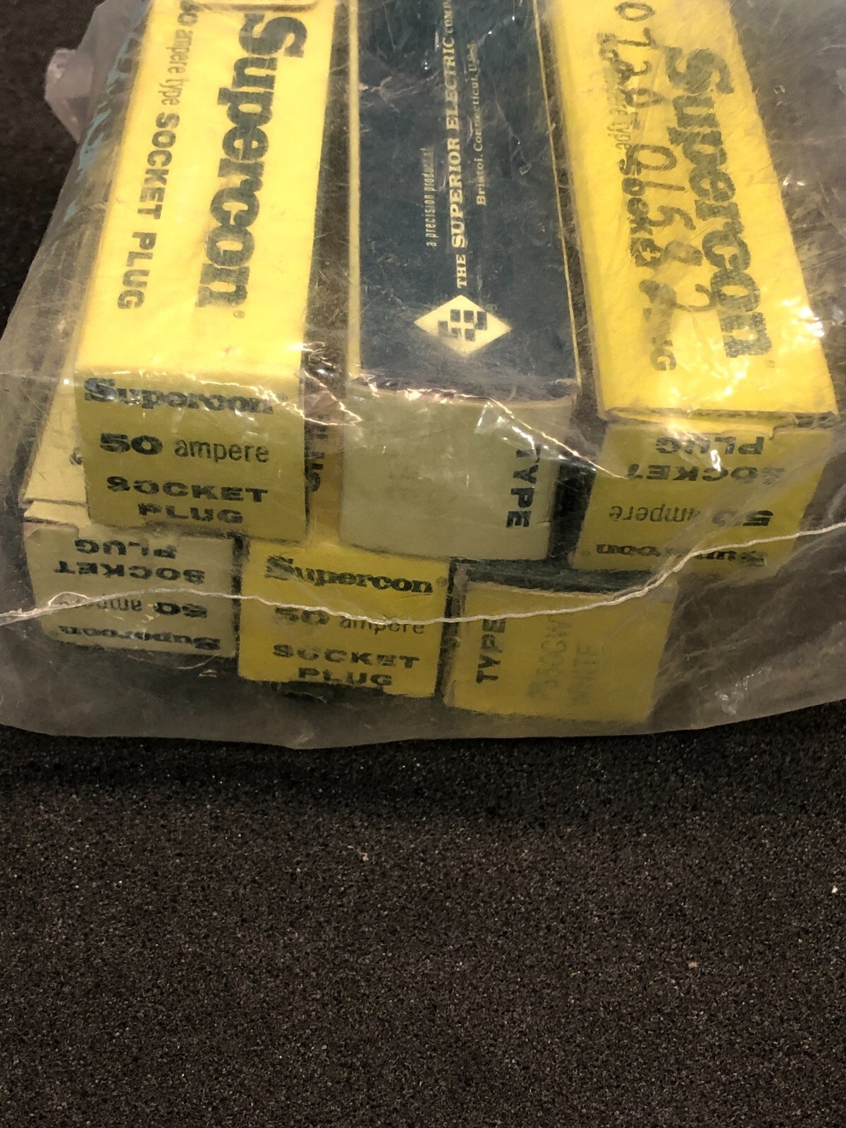 AMAT 0720-01582 CONN SOCKET PLUG CA MTG 50A WHITE SUPERCON,PS50GWT, 164595