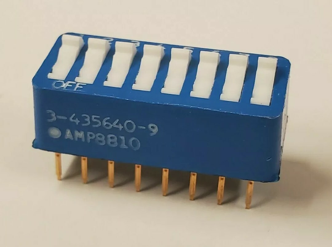 (Tube of 14) DIP SWITCH 3-435640-9 SPST Dip Switch 8-Position Through Hole