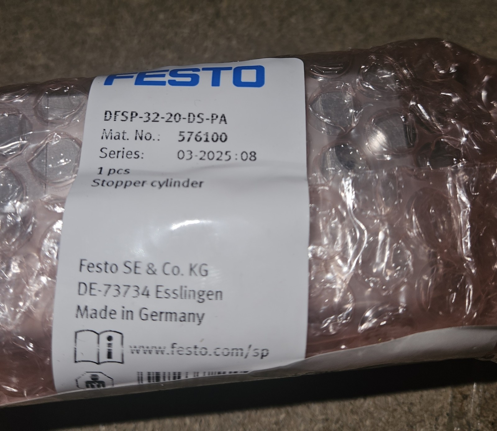 Festo DFSP-32-20-DS-PA Stopper Cylinder 10BAR, 576100 New/Original Packaging, New Sealed Unused