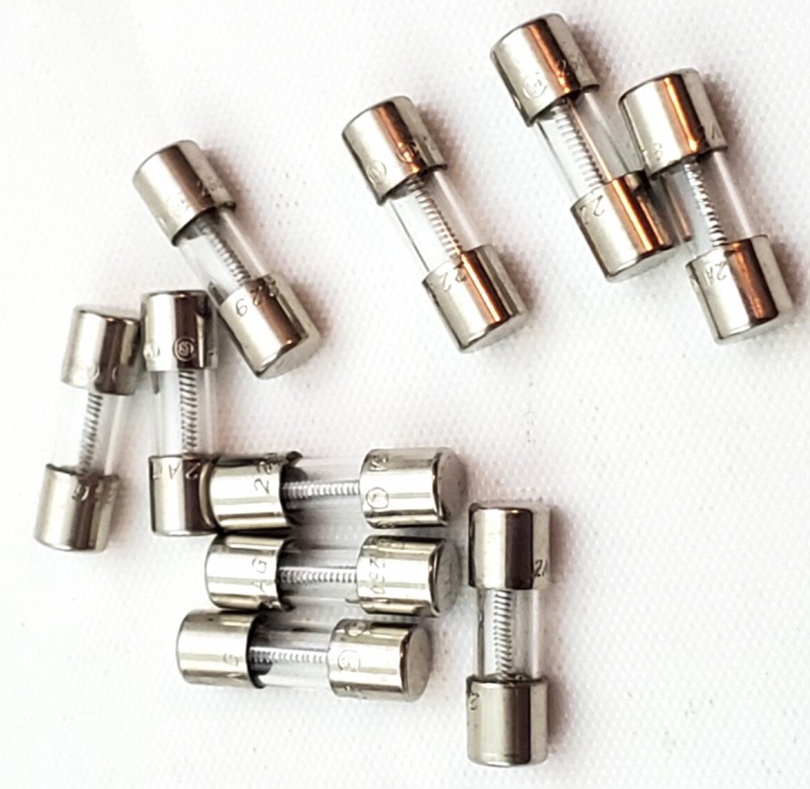 Lot of 10 Littelfuse 2AG 250 Volt 2 Amp Slow Blow 5 x 15 mm Glass Fuses 229002