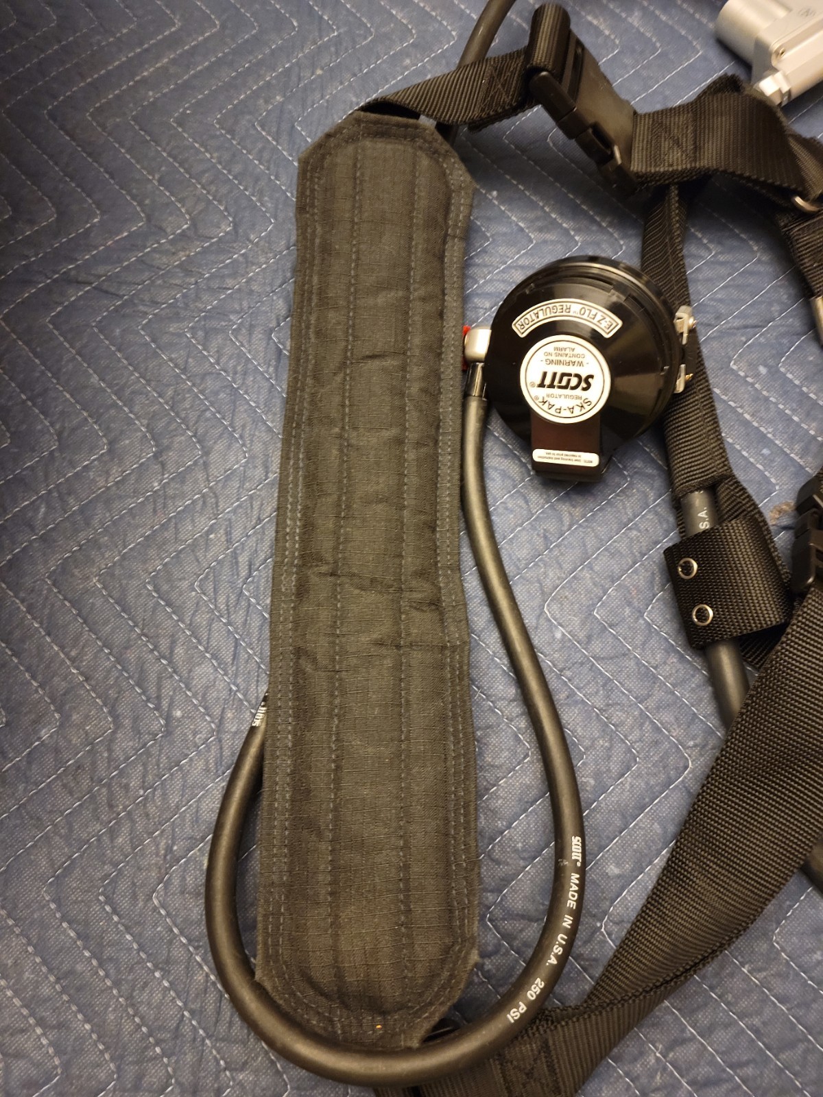 NOS Scott 804987-05 Ska-Pak Plus, 10 Min Entry/Egress, Harness, AV2000 SCBA SABA