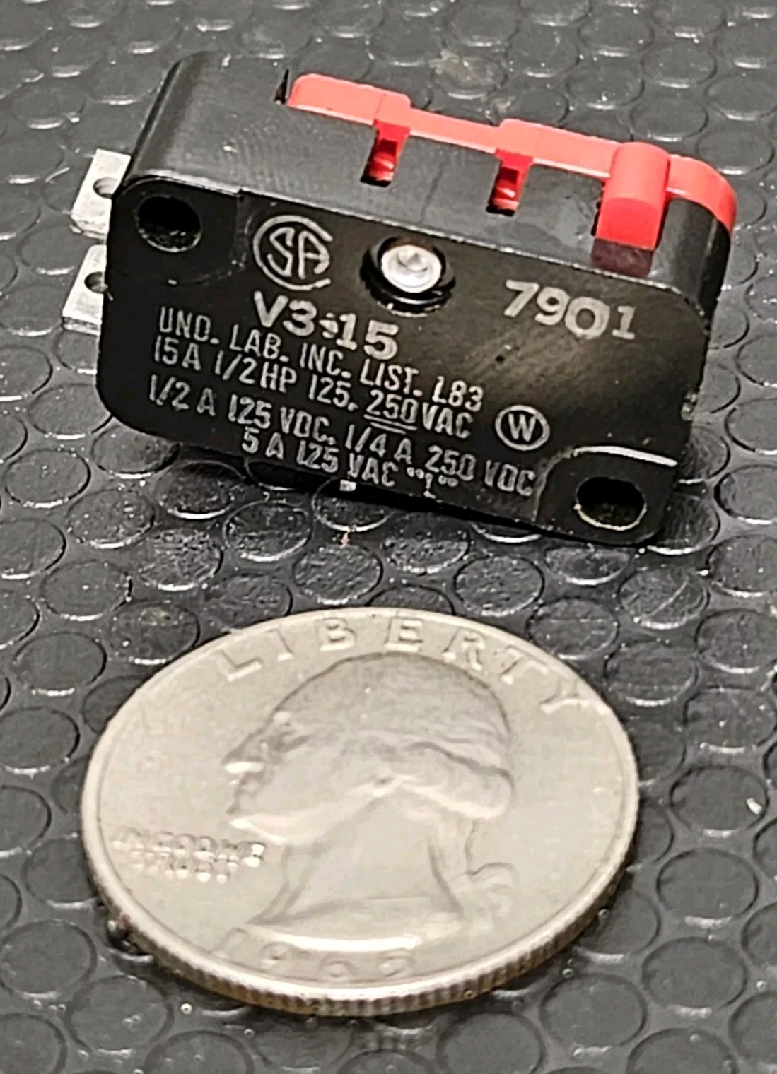 2X MICRO SWITCH V3-15 SNAP ACTION LIMIT SWITCH