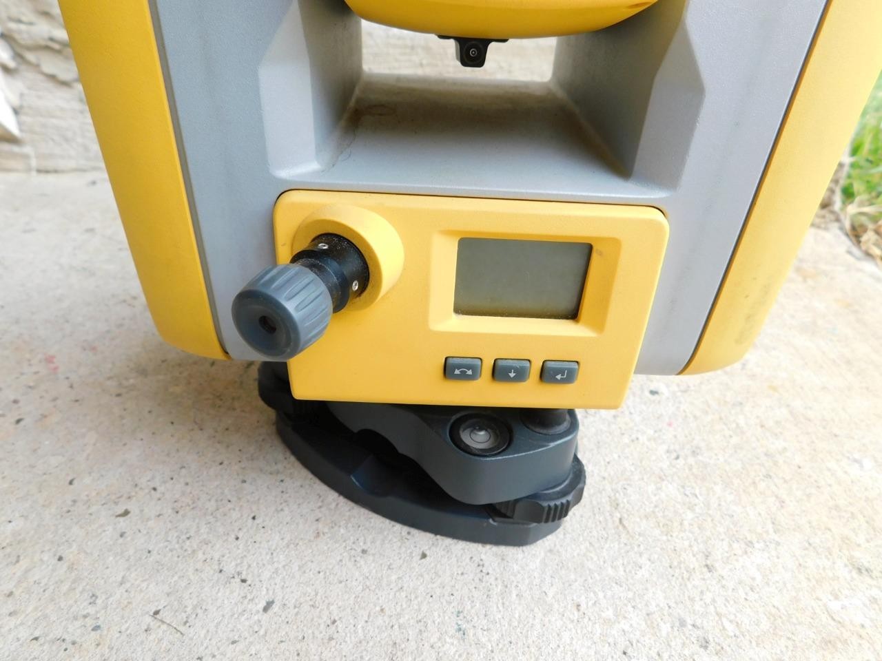 TRIMBLE S5 3″ DR PLUS ROBOTIC TOTAL STATION 3″ ACCURACY