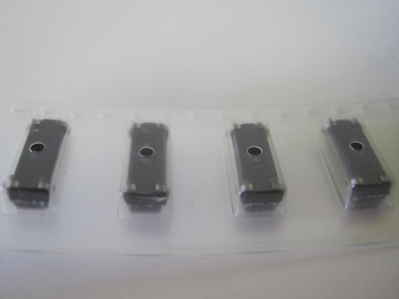 LOT OF 10 SEIKO EPSON QD40H8868 CRYSTAL COMPONENTS MA-406 20.0000MHZ C6E000428
