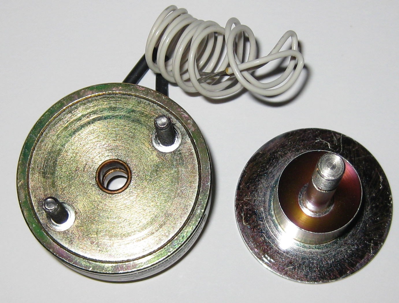 Lucas Ledex Conical Face Electric Cylindrical Solenoid – 5.2 to 16 V DC – 16 LBS