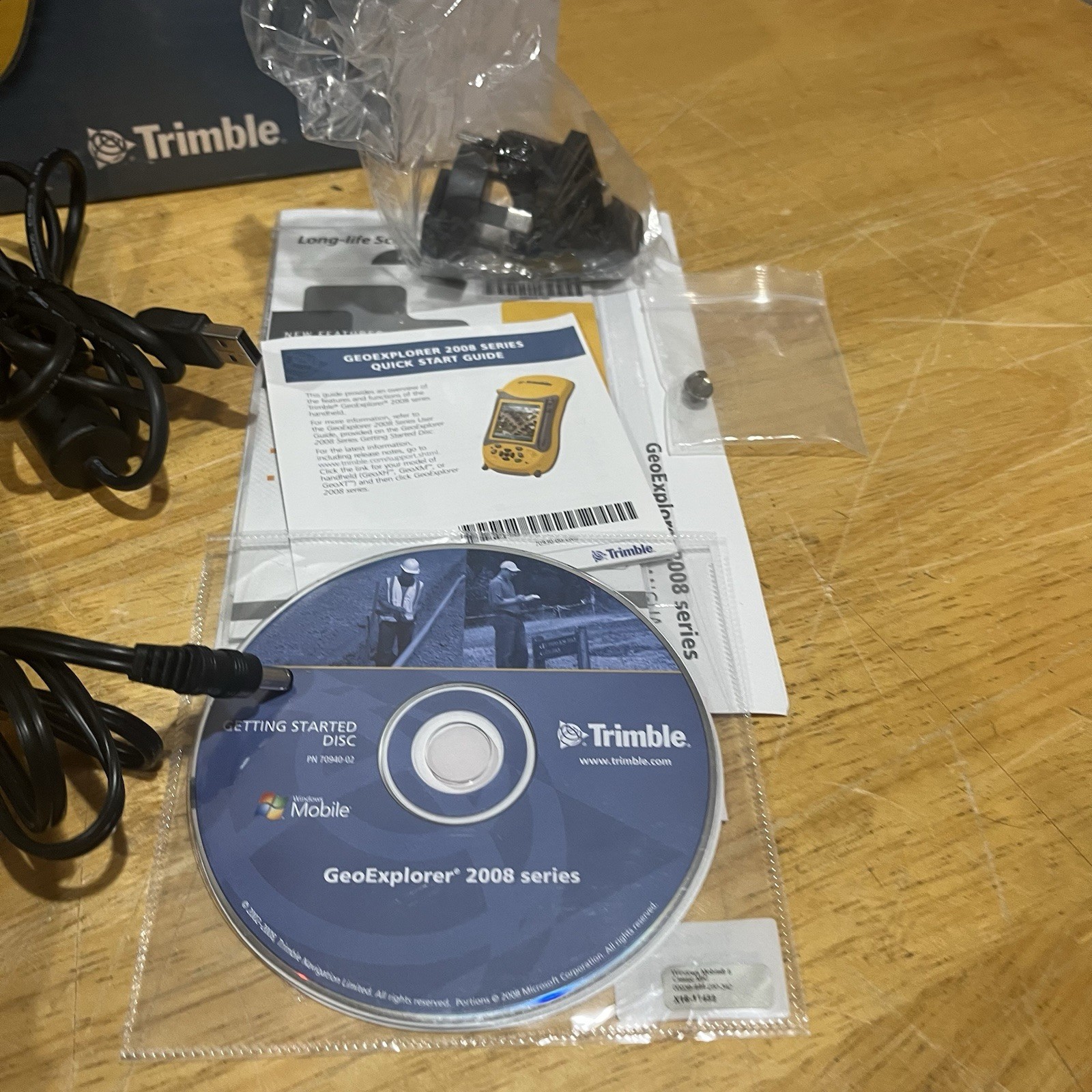 Trimble GeoXT GeoExplorer 2008 Series Geographic Information Data Collector