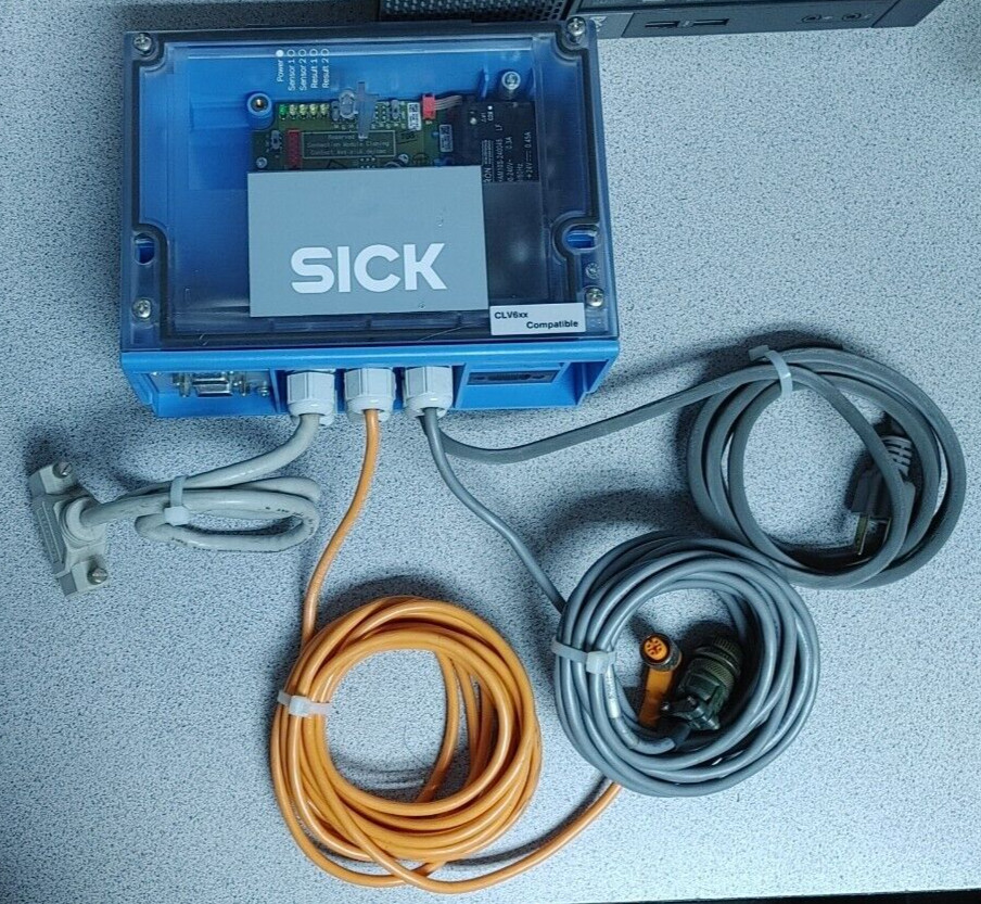 SICK CDM420-0102 POWER SUPPLY MODULE 10-30VDC 240VAC QUANTITY!! WOW!!