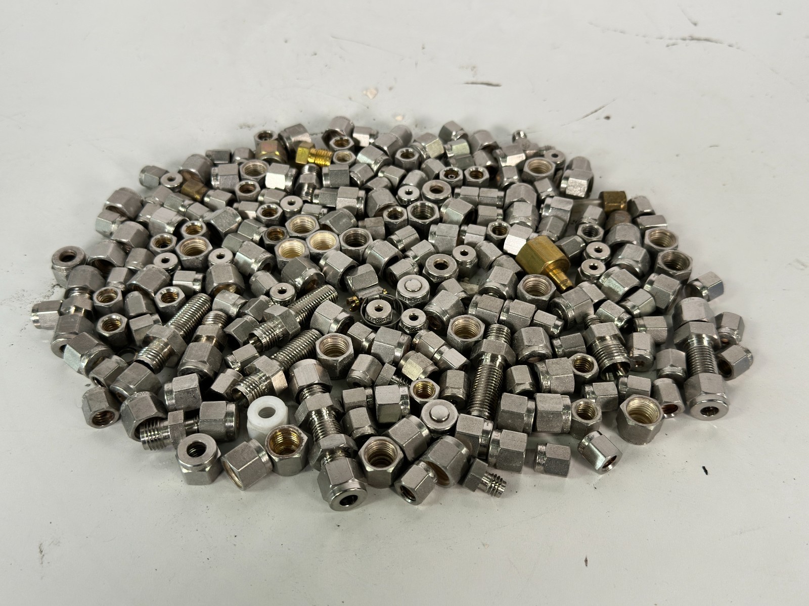 Lot of 40+ SS Swagelok Fittings