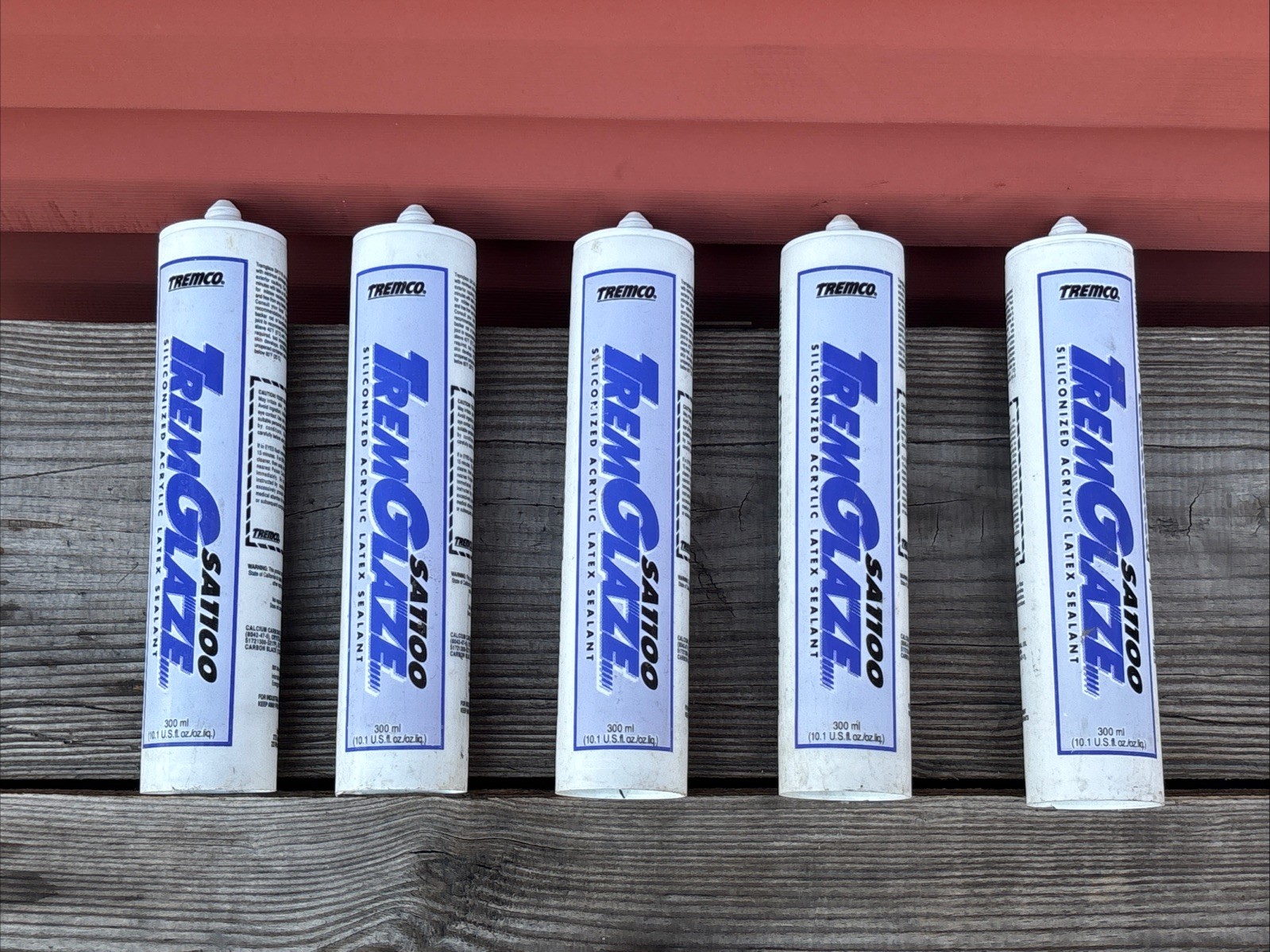 TREMCO SA1100 TREMGLAZE SILICONIZED ACRYLIC LATEX SEALANT 10.1 fl.oz ~ LOT OF 5