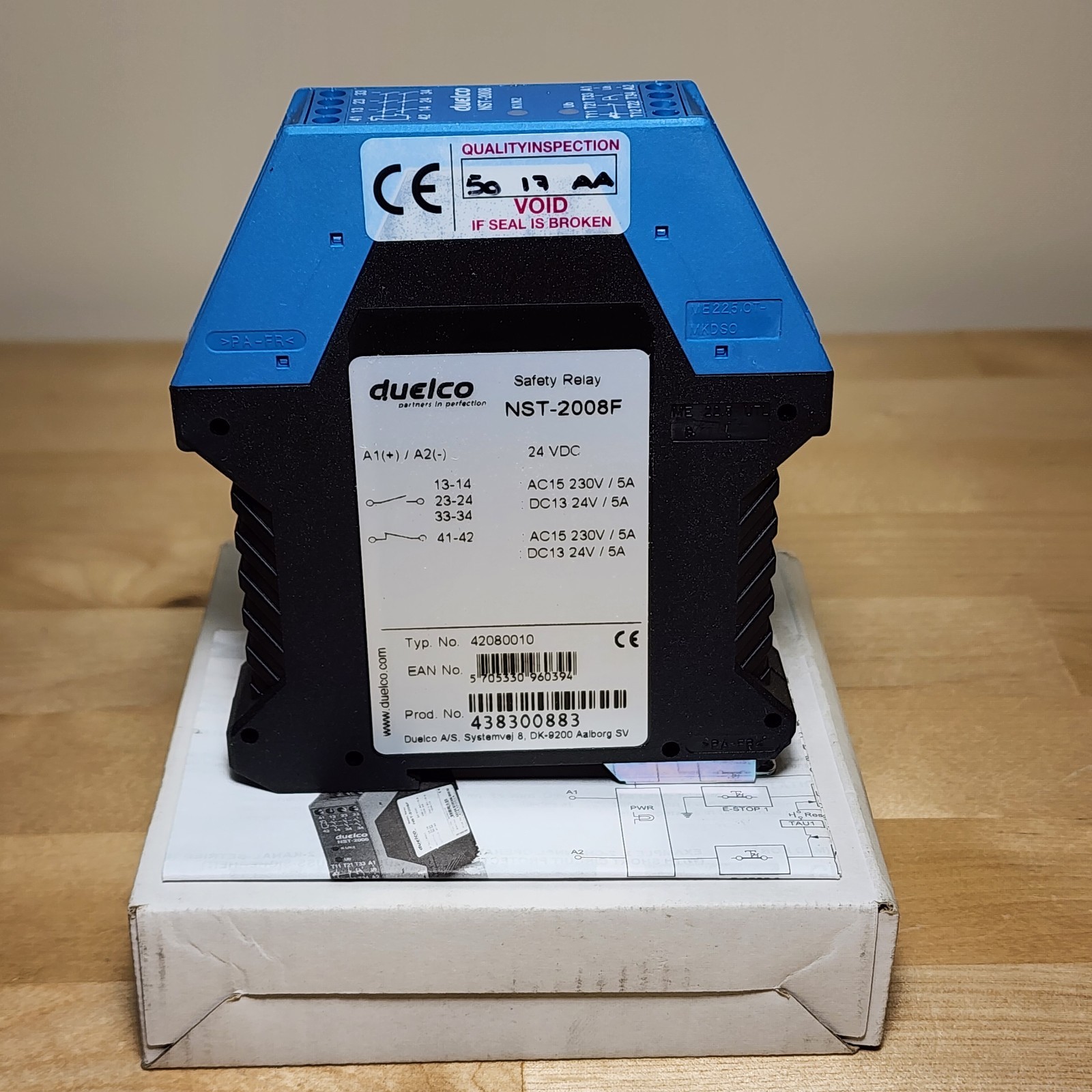 Duelco NST-2008F 42080010 Safety Relay 24VDC Emergency Stop