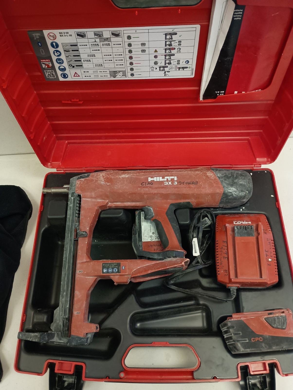Hilti BX3 02 Battery Actuated Fastening Nail Gun, 2 Batteries, Charger, Case RT