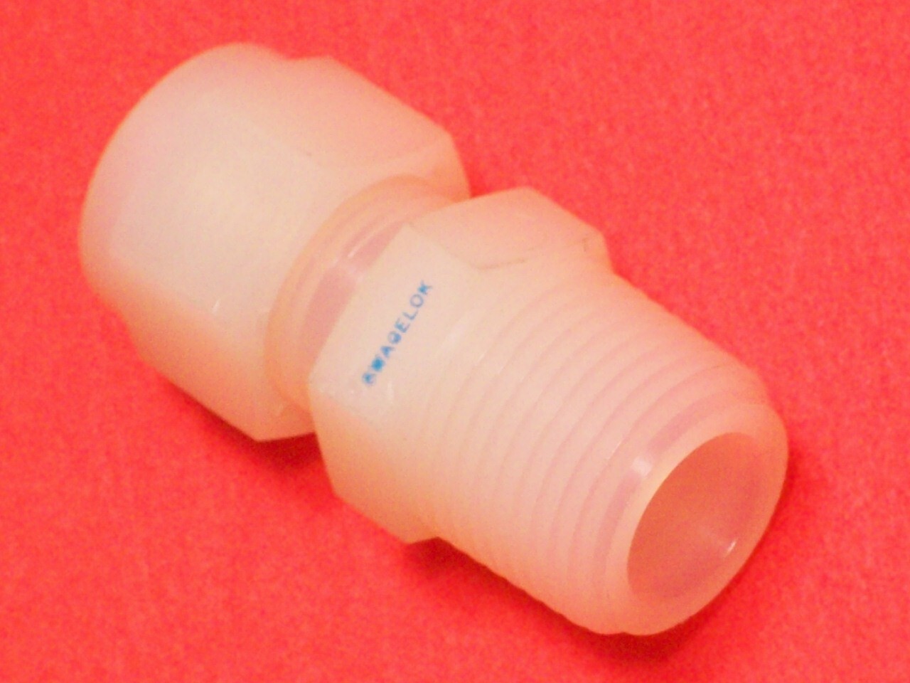 1- Swagelok Nylon Connector, 3/8″ OD Tube x 3/8″ Male NPT, NY-600-1-6