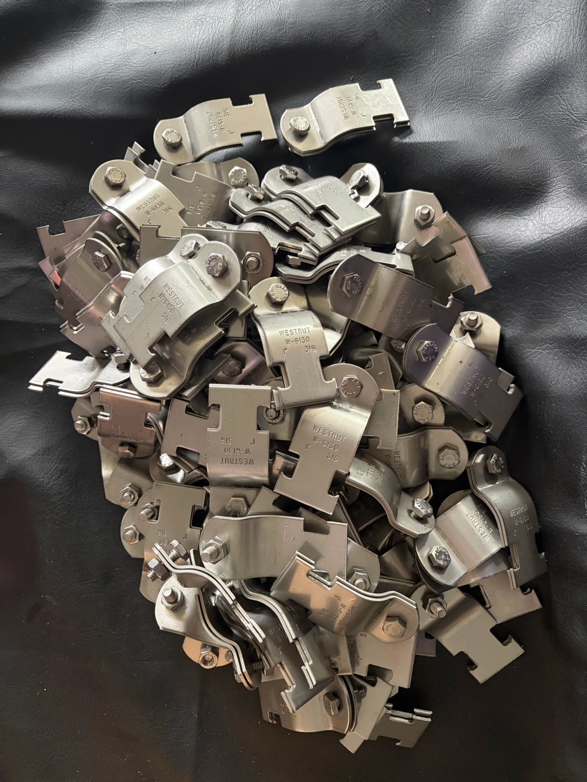 1” 316ss Clamps For 1” Pipe Rigid Conduit Pipe Strut Straps Clamps Lot Of 100