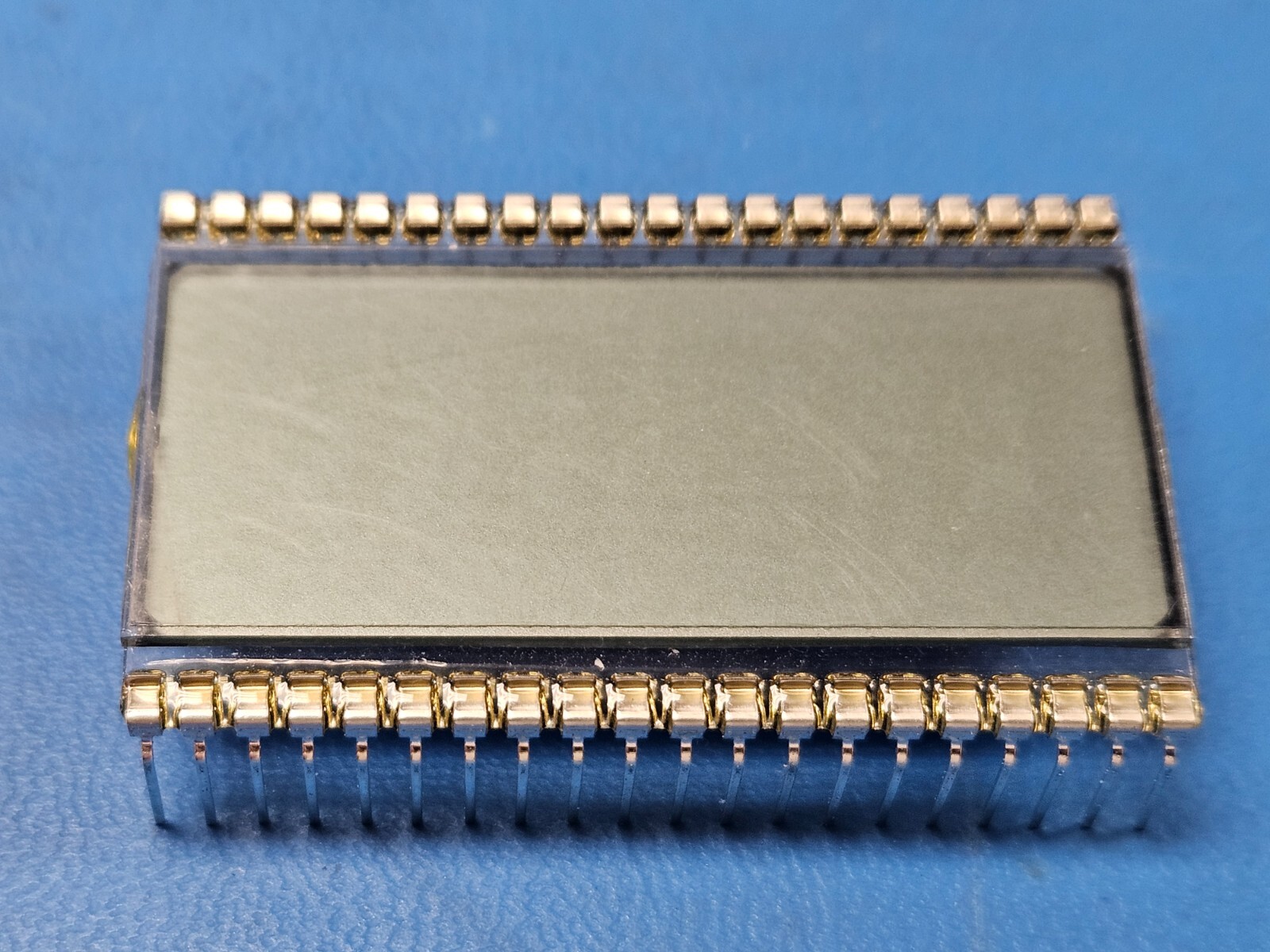 (2) 096P106C DISPLAYTECH LCD NUMBERIC Display Module 40PIN DIP Through Hole