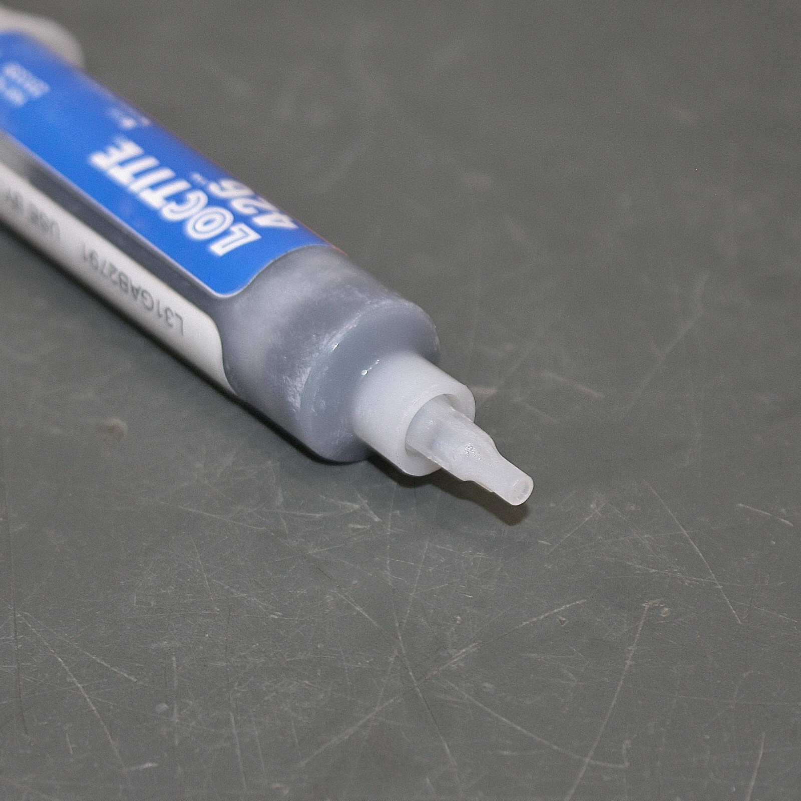 EXPIRED 07/2022 – (2) Locktite Instant Adhesive Syringe 231339, 426, 0.35 fl oz