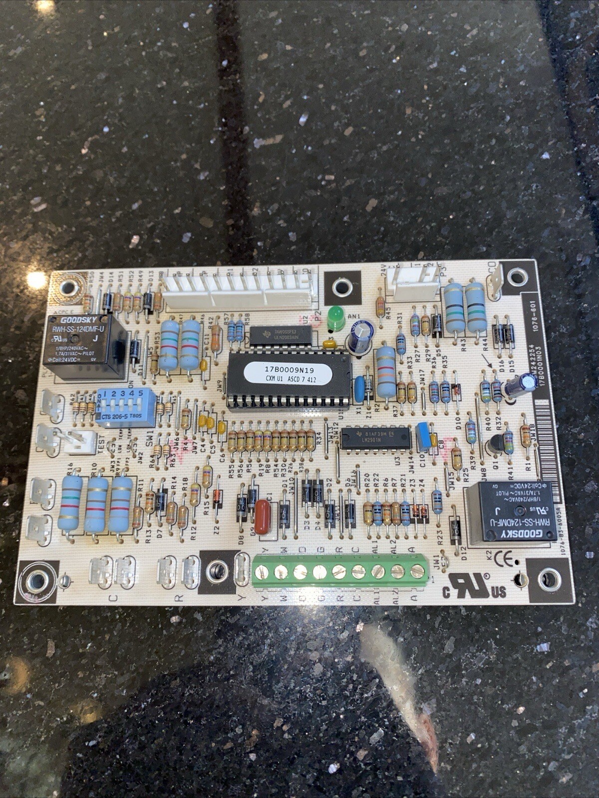 17B0001N03 Carrier CXM Control Board with 7″ ACD