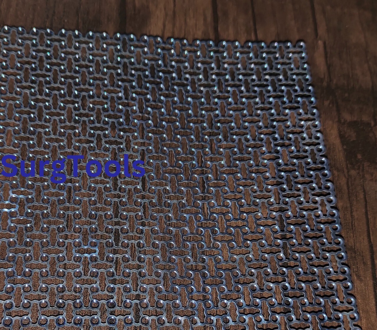 Titanium Cranioplasty Mesh 200x200mm Thickness 0.5mm with Screws 32 Pcs