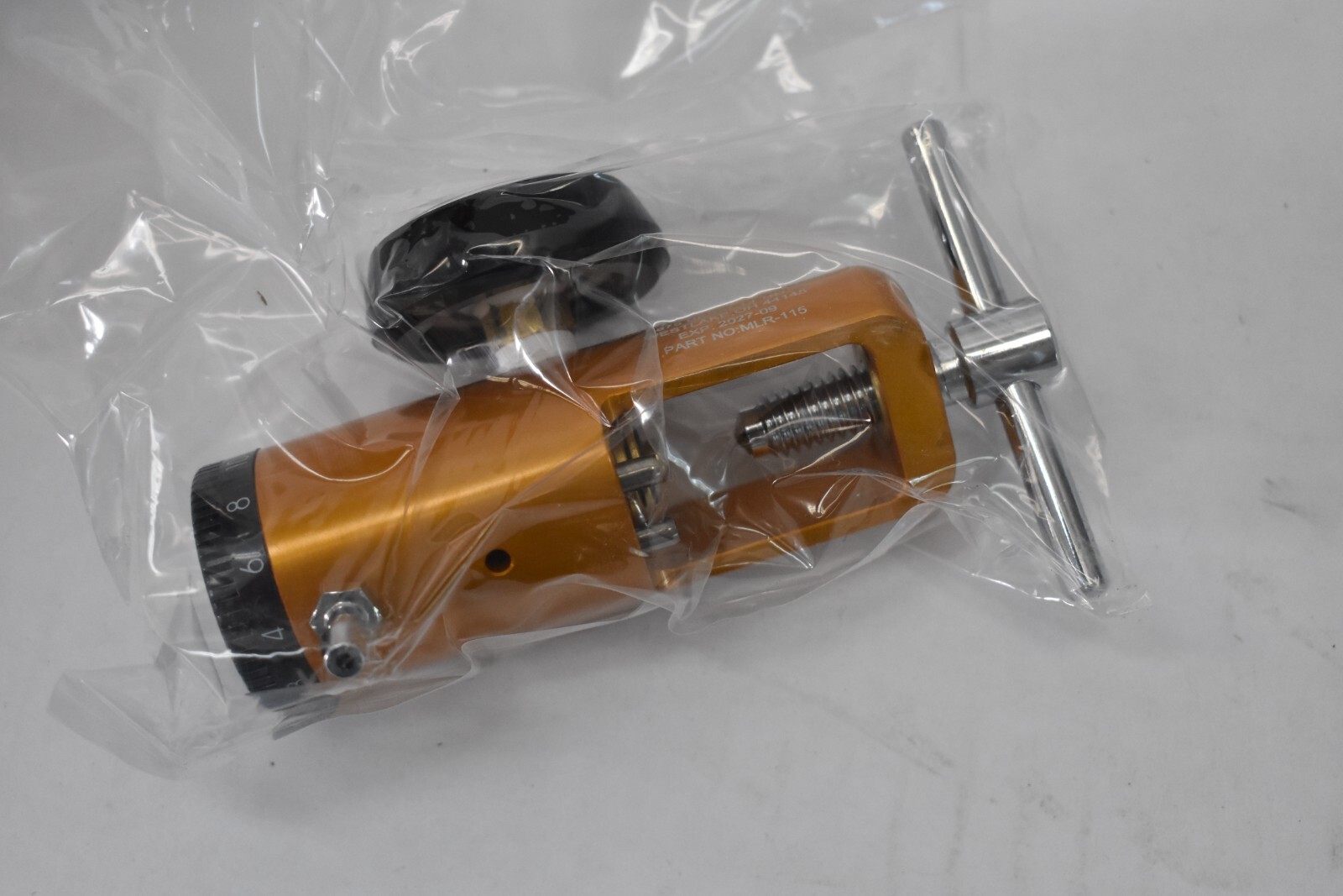 Western Scott Fetzeer Mini Oxygen Regulator Gold MLR-115 Expires 09-2027
