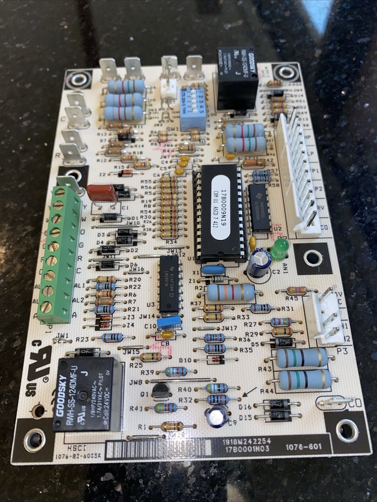 17B0001N03 Carrier CXM Control Board with 7″ ACD