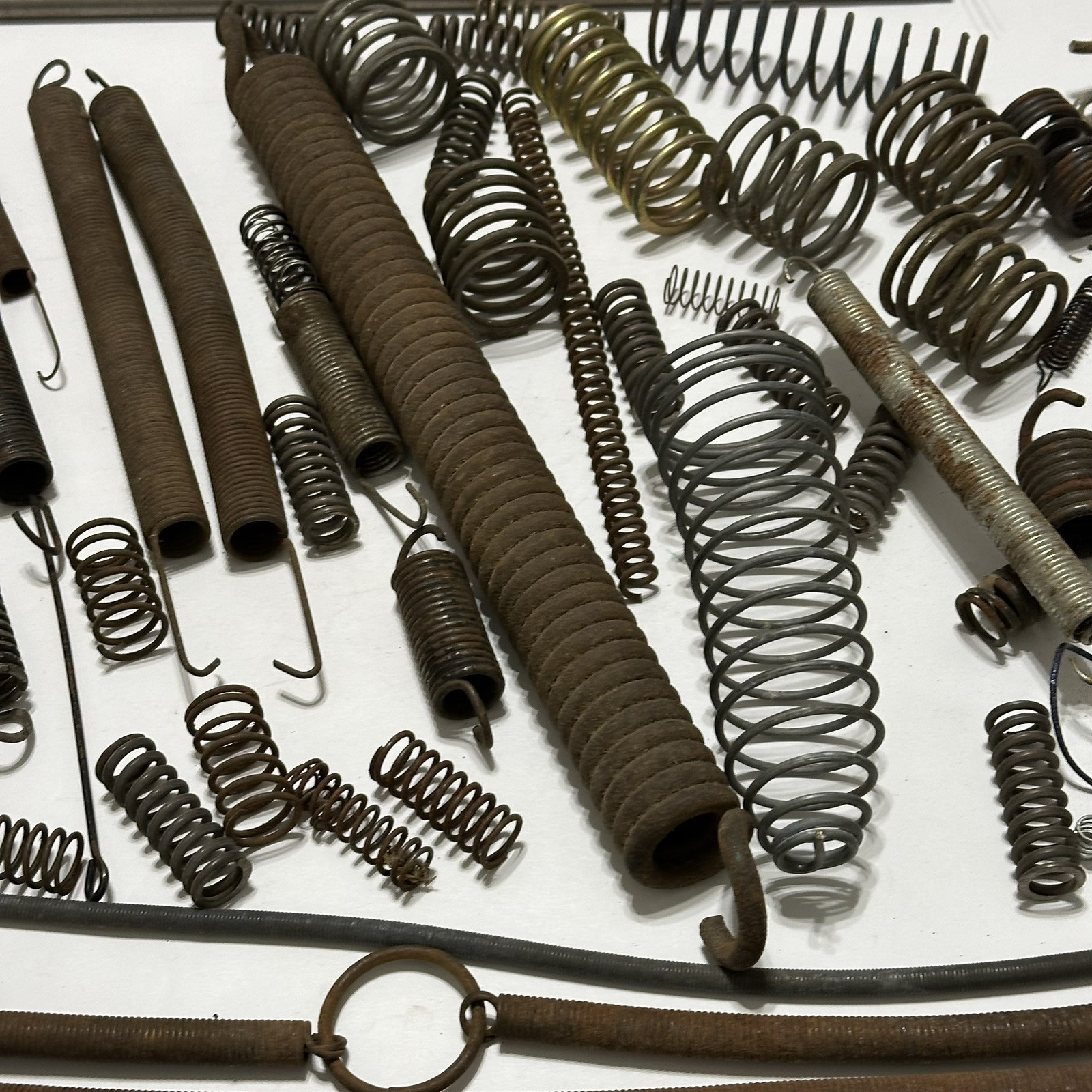 Mixed lot of Springs in Various Sizes and Types Tractor Lawnmower