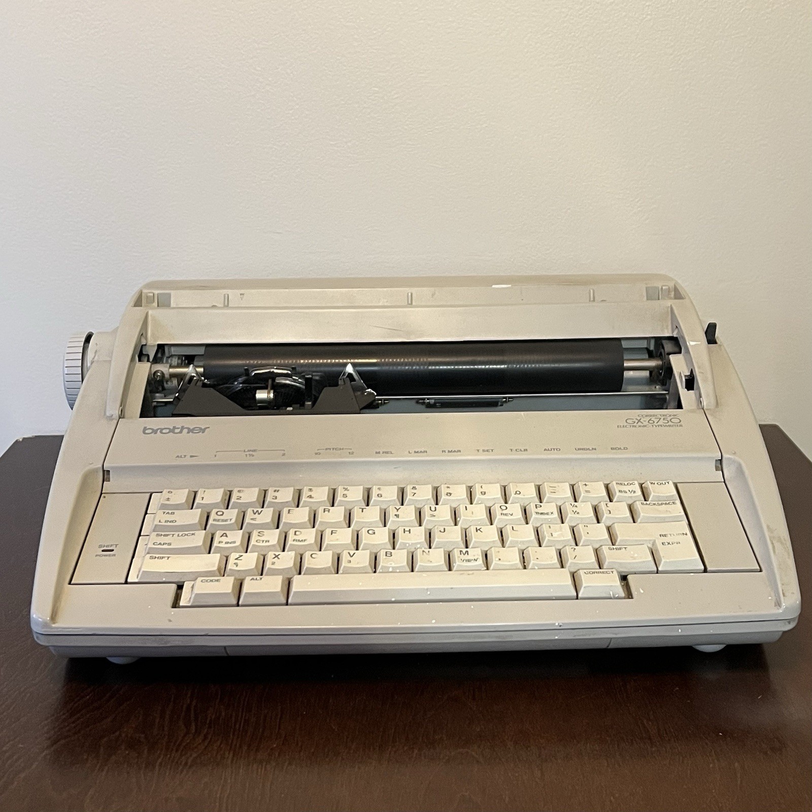 Brother GX-6750 Daisy Wheel Correctronic Electronic Typewriter Tested & Working