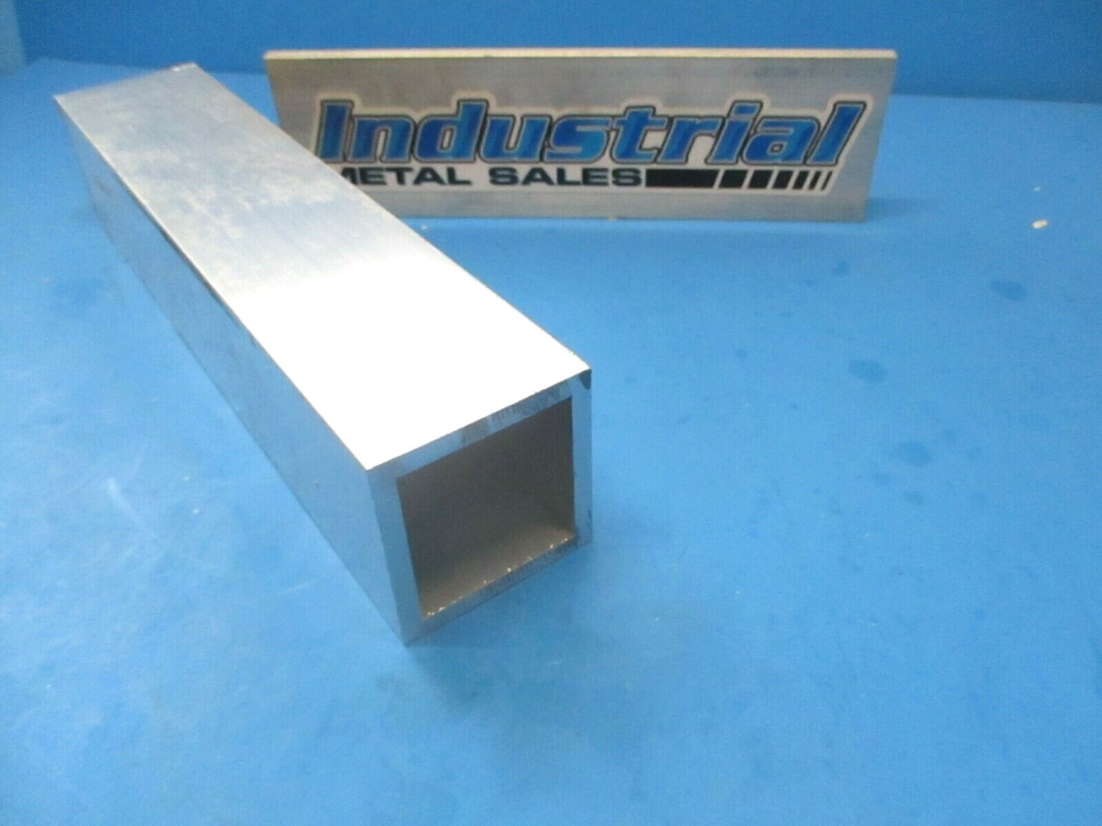 2-1/2″ x 12″-long x 1/4″ Wall 6063 T52 Aluminum Square Tube– 2.5″ x .250″ wall