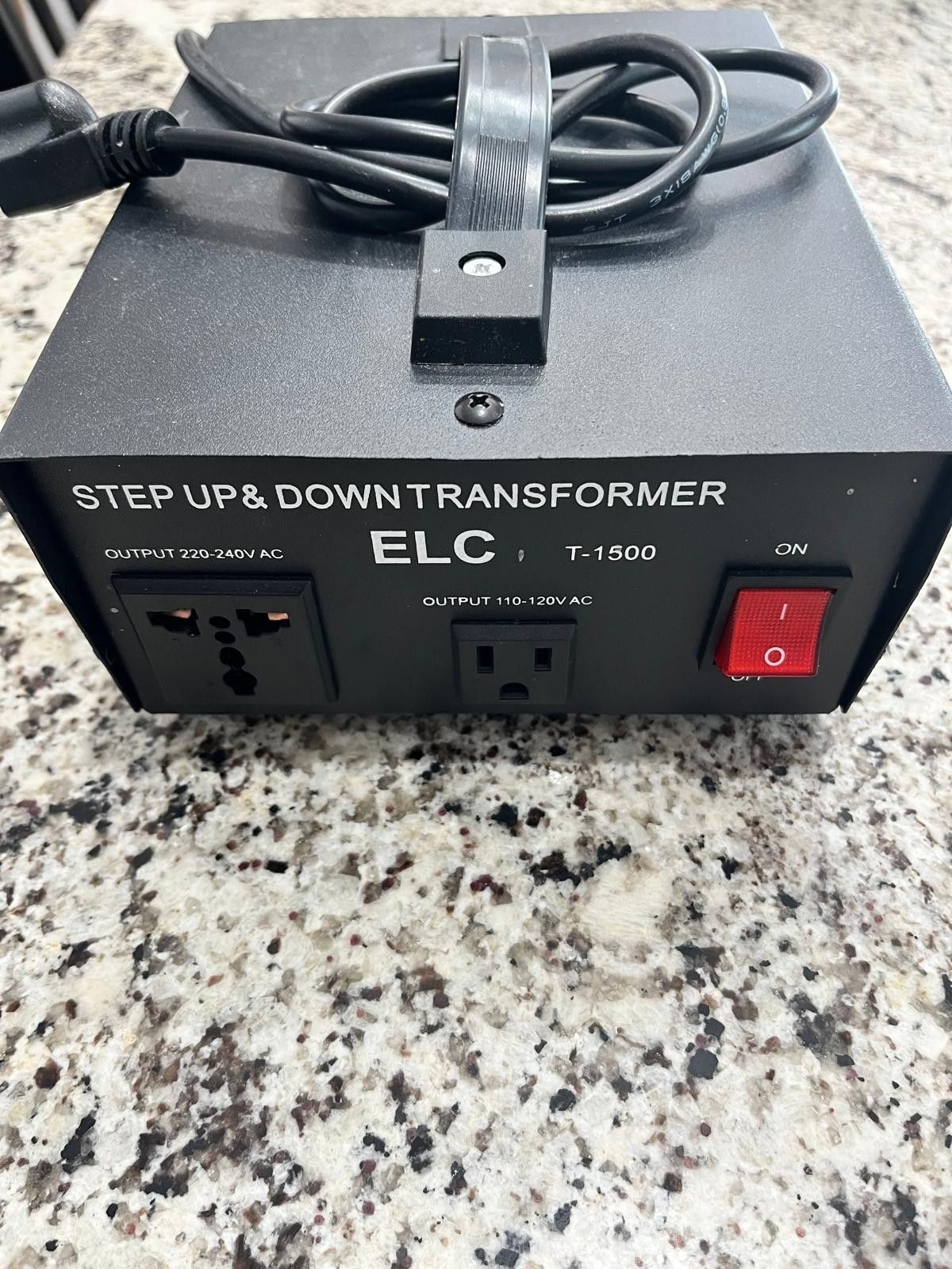 ELC T-1500VA Step Up & Down Transformer 110V-240V