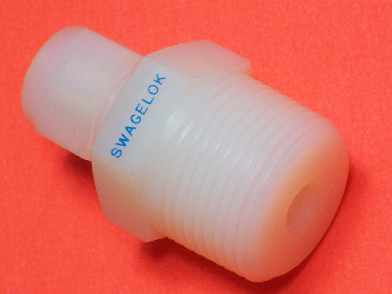 1- Swagelok Nylon Connector, 3/8″ OD Tube x 3/4″ Male NPT, NY-600-1-12