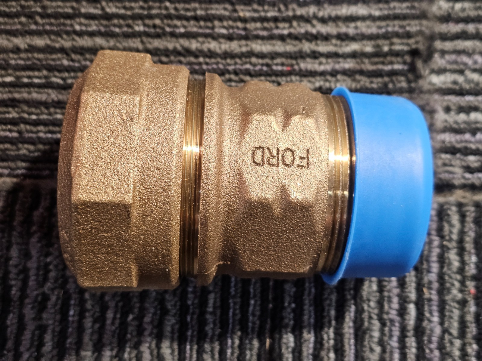 Ford Meter Box C84-77-Q-NL 2 in. MIPS x Quick Joint Brass Straight, Coupling