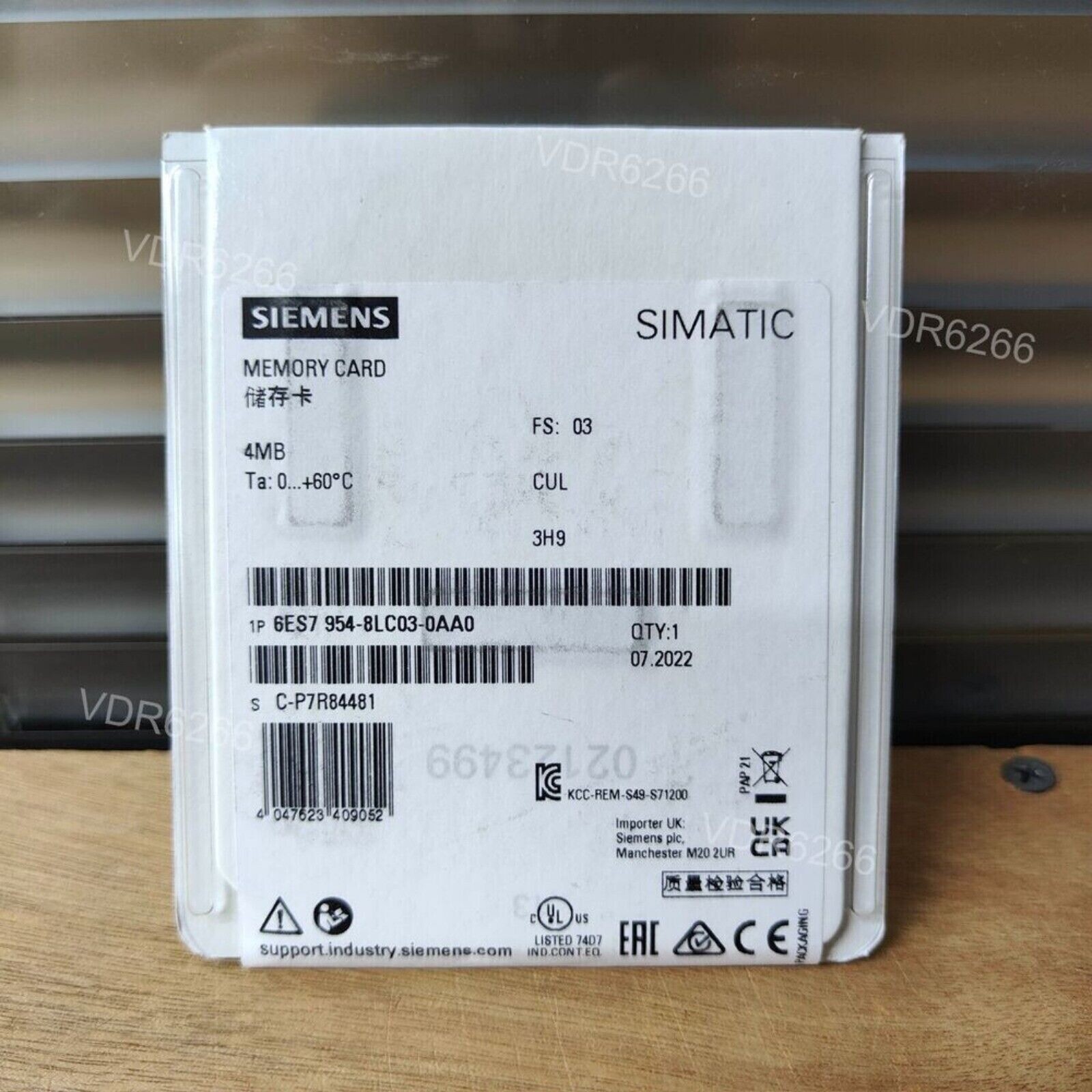 New Siemens 6ES79548LC030AA0 SIMATIC S7 memory card 6ES7954-8LC03-0AA0