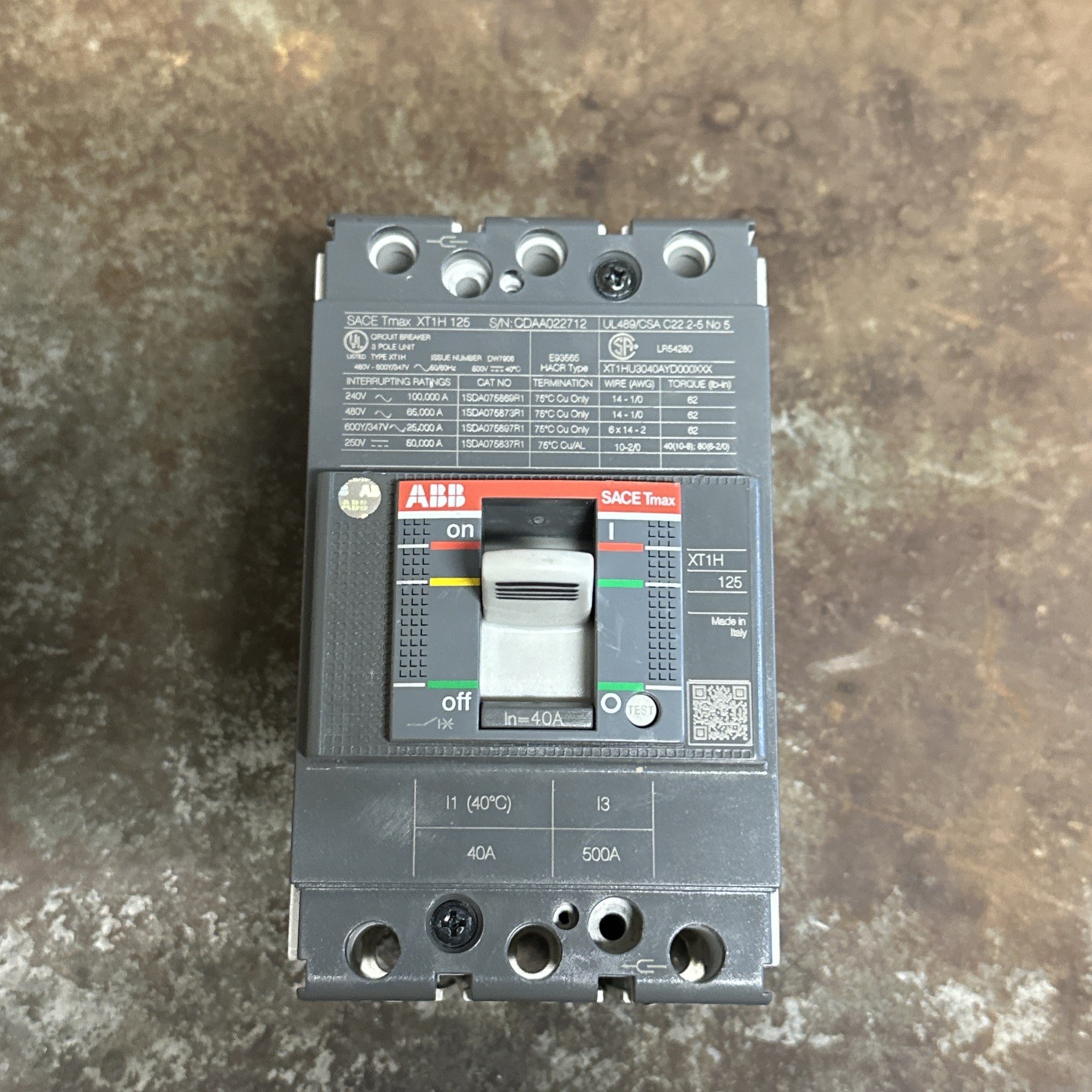 ABB BREAKER (NEW NO BOX) XT1HU3040AYD000XXX