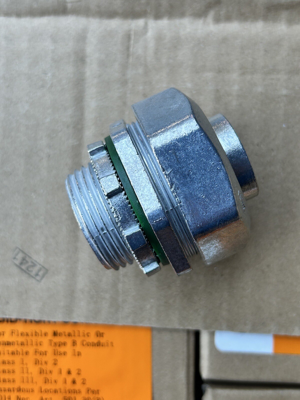 PACK OF 5 Bridgeport 434-LT2 Liquid Tight Connector 1 inch Conduit
