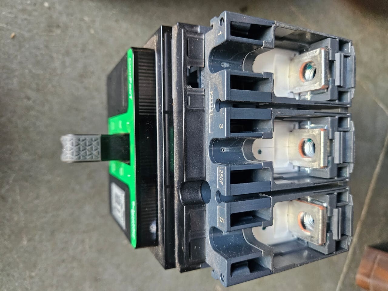 C25F3TM250 Circuit Breaker Compact NSX US Free TAX
