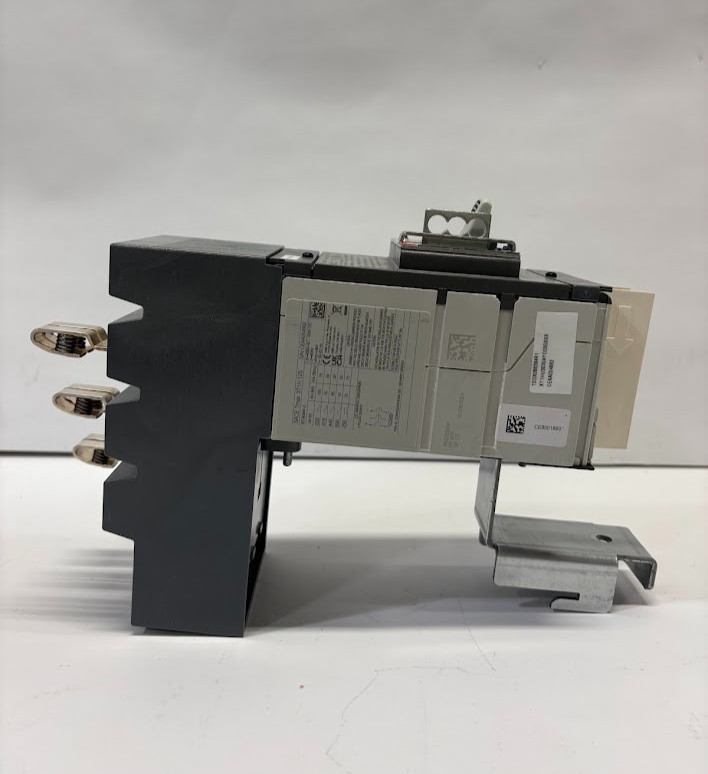 ABB XT1H125 Sace Tmax 30A ReliaGear Circuit Breaker 3P 480V/600V *NEW TAKEOUT*