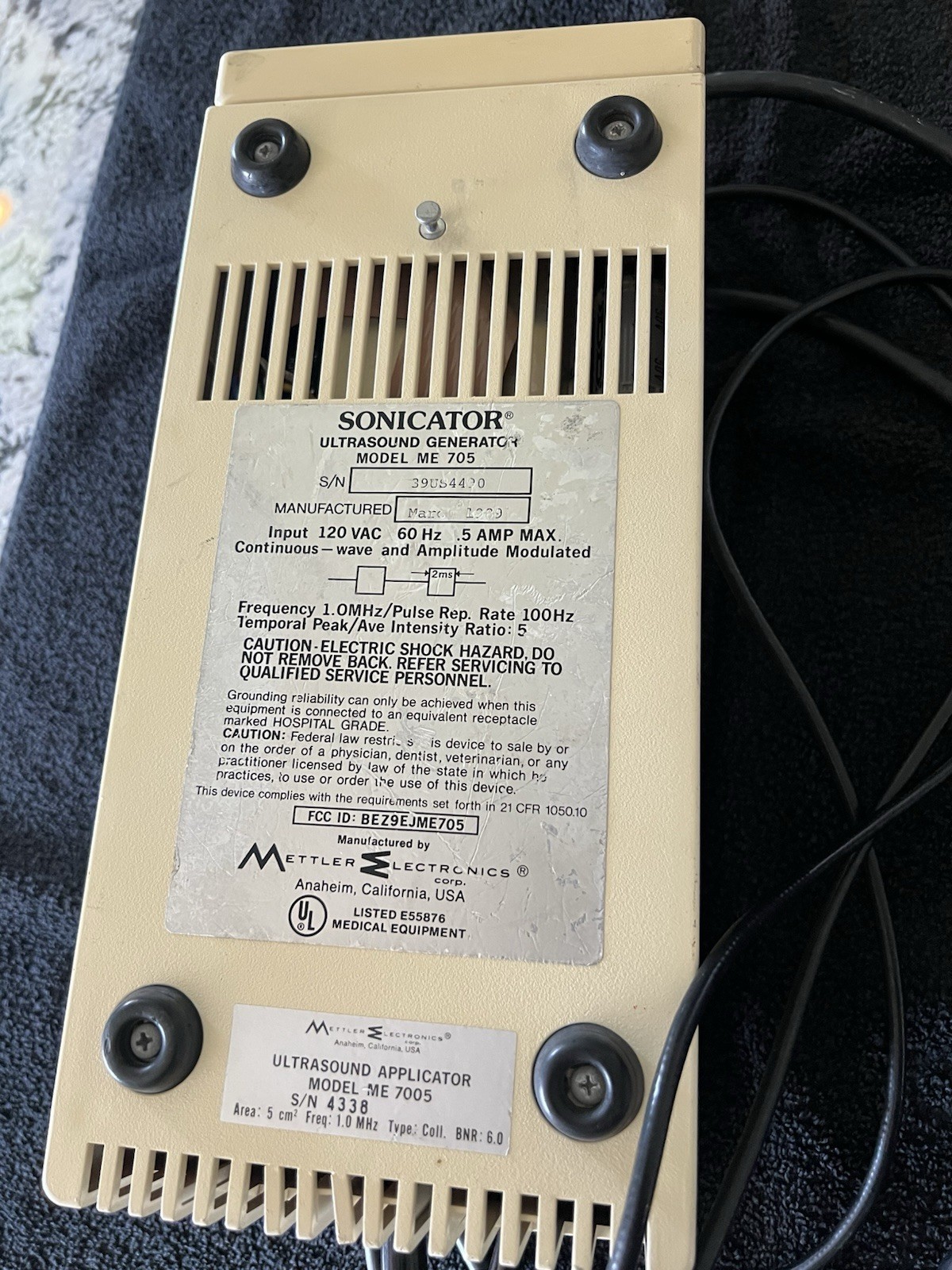 Mettler Electronics Sonicator 705 Ultrasound Therapy Unit – Powers On