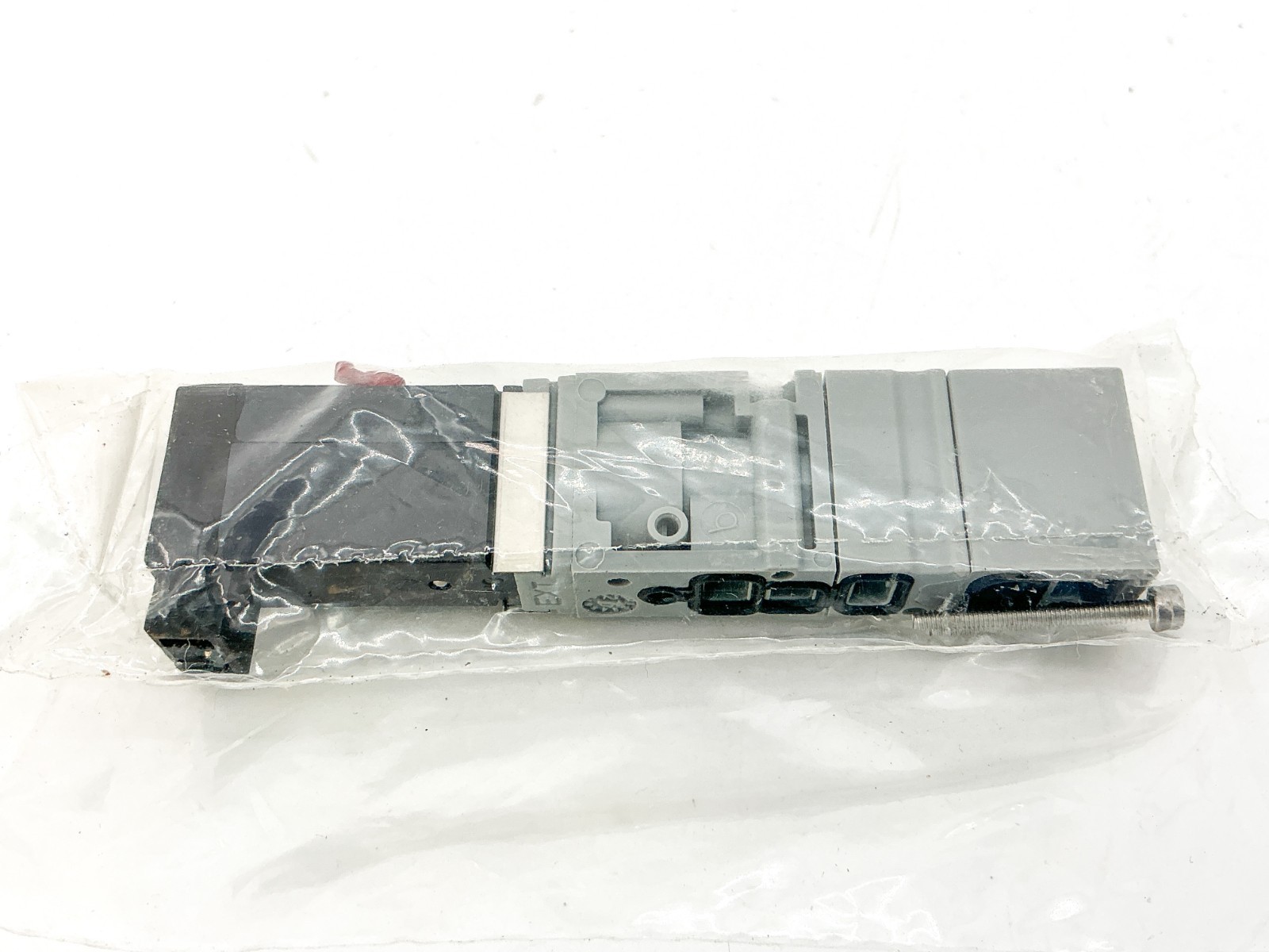 New Burkert 00234528 Solenoid Valve 2.5-10Bar 24V 1W 6524-C-4.0-NBR