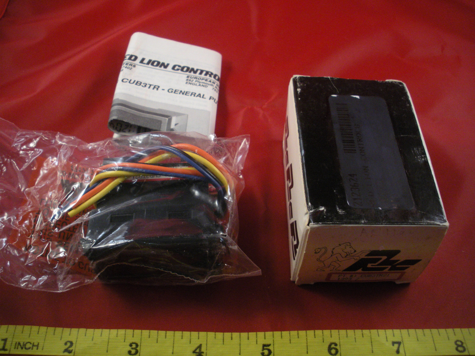 Red Lion CUB3TR21 Timer Control 5 1/2 Digits Accumulates 1/10 1/100 Hours New
